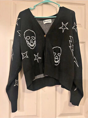 No Boundaries Skull Star Lightning Bolt Cardigan Black